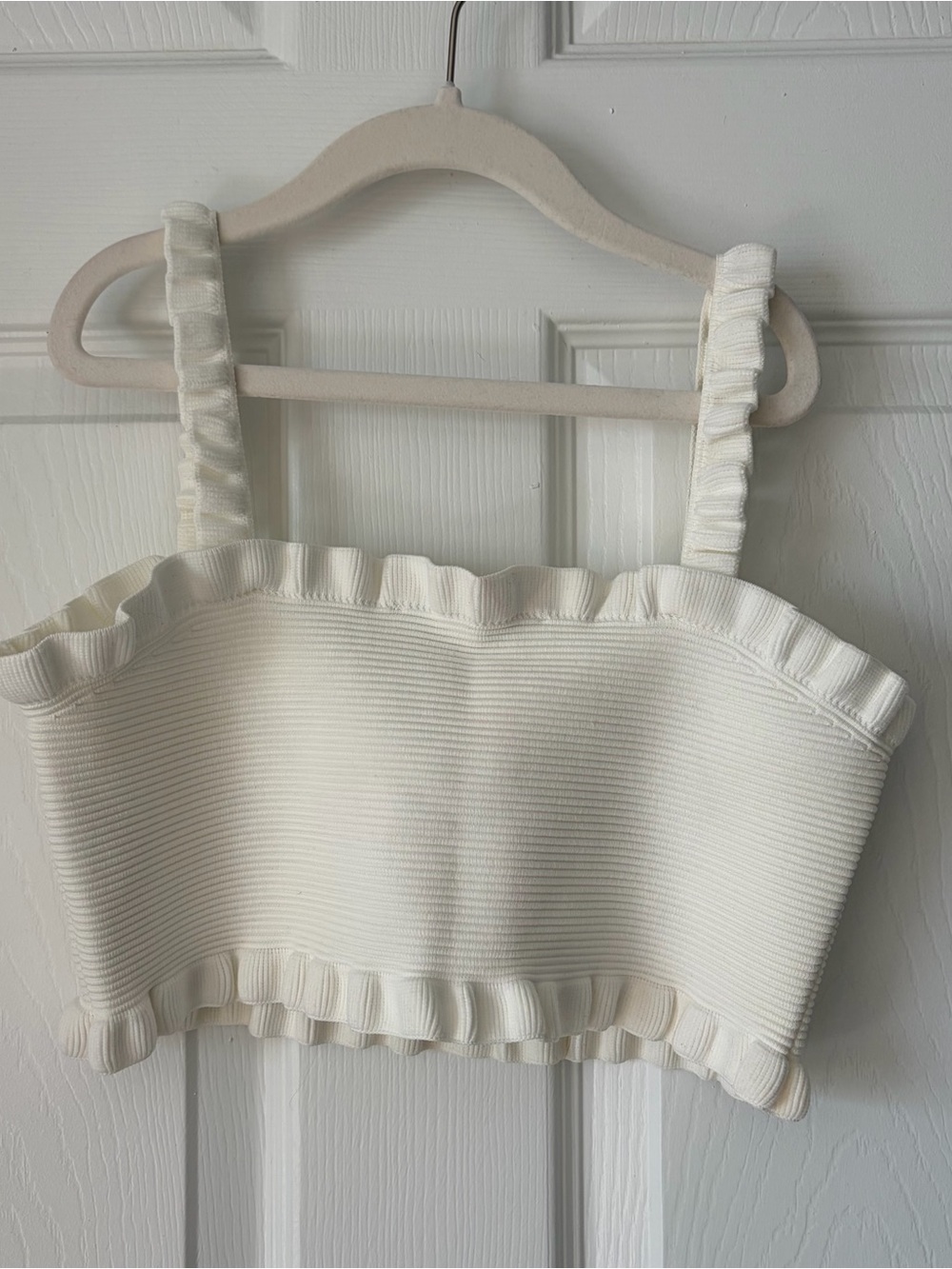 NWT Zara Ribbed Ruffle Cropped Tank Top in White size Small - Picture 3 of 4